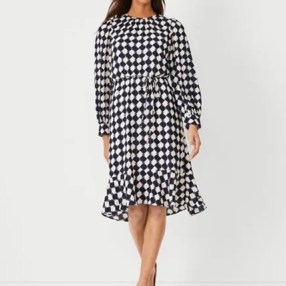 Ann Taylor Houndstooth Flounce Flair dress 8
